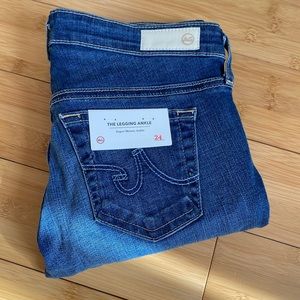 AG Adriano Goldschmied blue legging ankle jeans/super skinny ankle. Size 24R.
